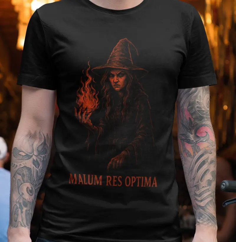 Malum Res Optima: O Império da Bruxa