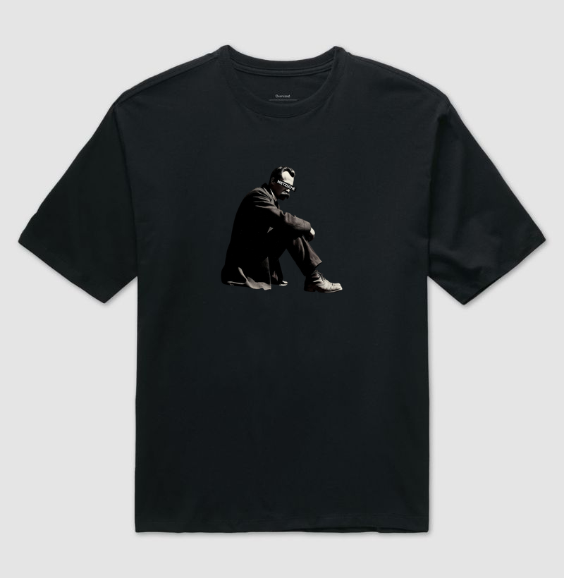 Camiseta Filosofia "Nietzsche Stillness"