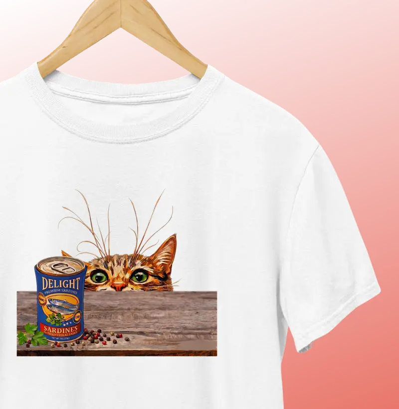 Gatinho e a lata de peixe