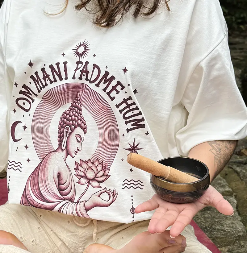 Oversized - OM Mani Padme Hum - Camiseta Oversized