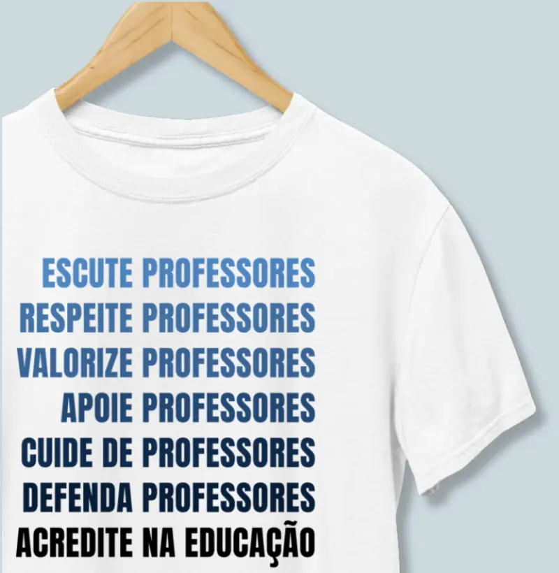 Camiseta | Acredite na educação - Camiseta