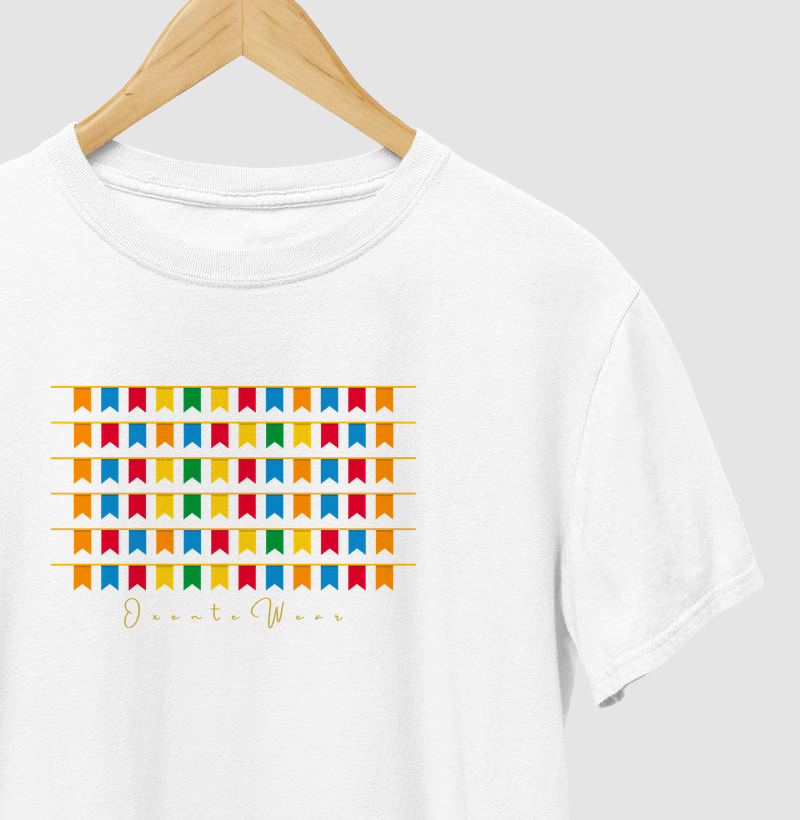 Camiseta "Bandeirinhas de São João" | Modelo 1