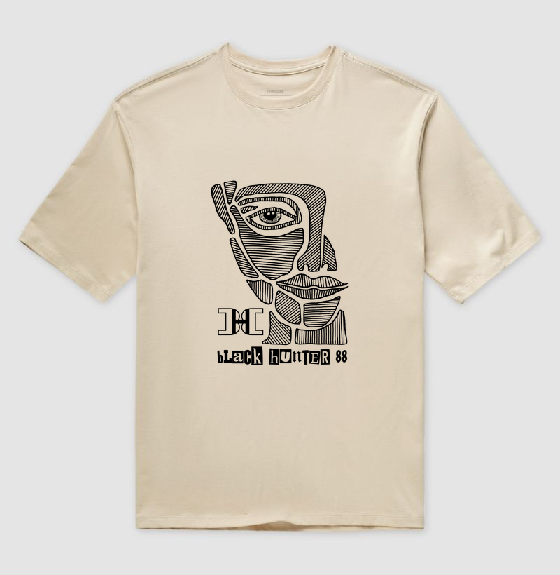 camiseta oversized olhar black hunter