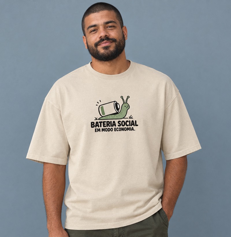 Bateria social em modo economia — Camiseta Oversized