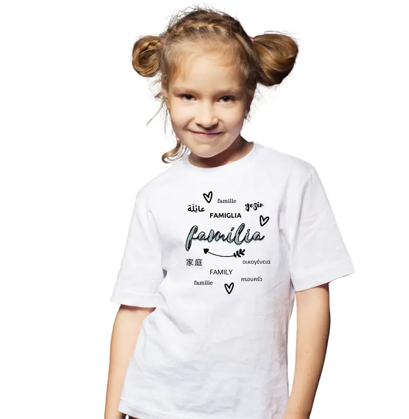 Camiseta Família em várias línguas