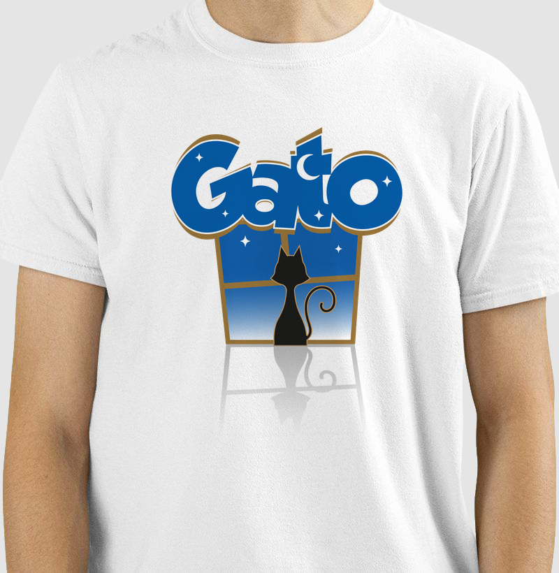 CAMISETA COM ESTAMPA GATO