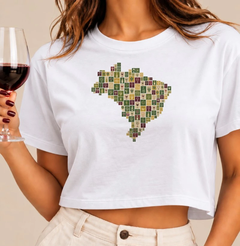 Camiseta Cropped "Brasil, Terra dos Vinhos" - Cropped