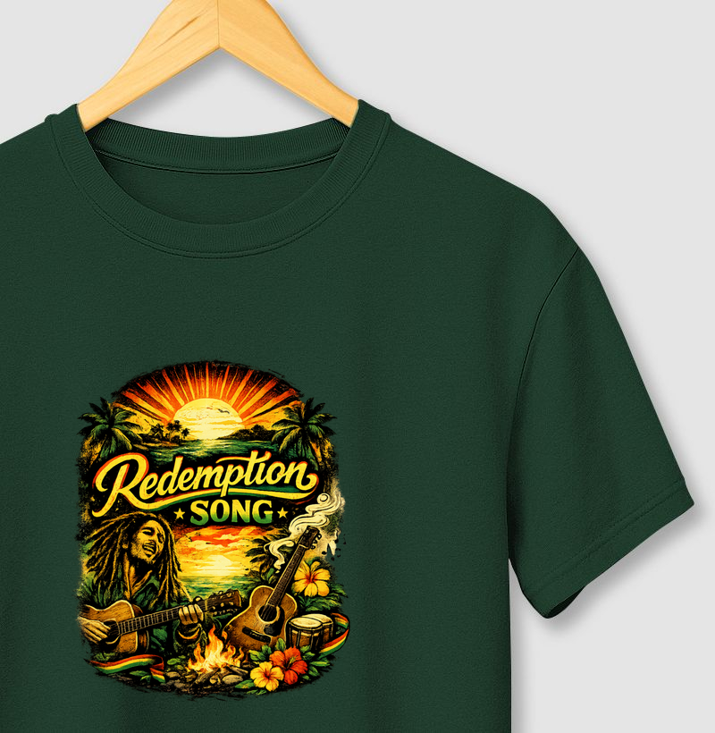 Camiseta Redemption Song. Coleção Reggae Music. Masculina e Feminina. Algodão Premium. 