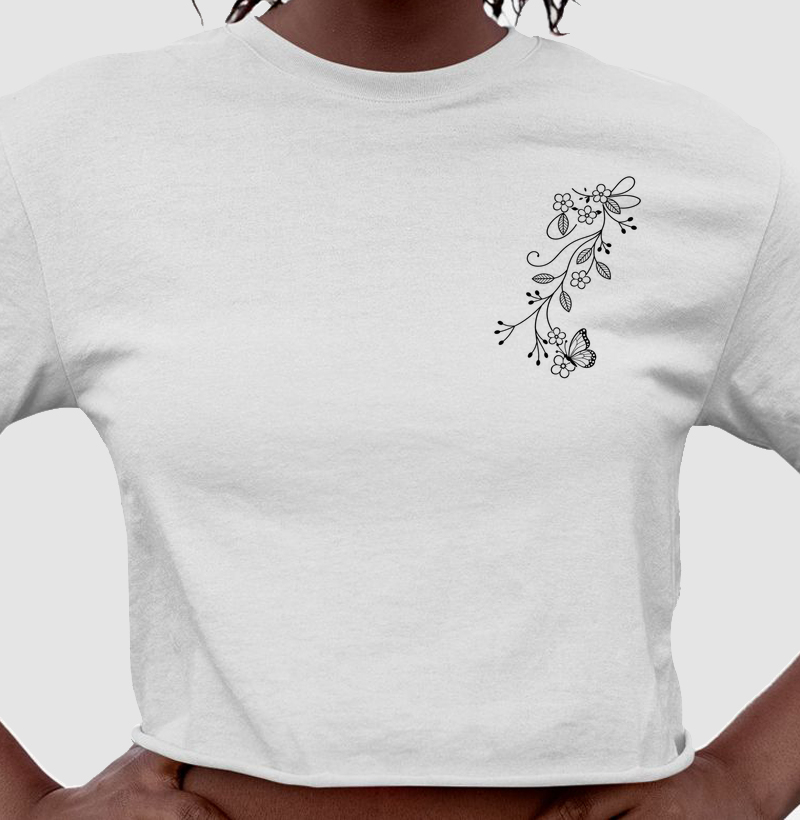Camiseta Borboleta em Flor - Cropped