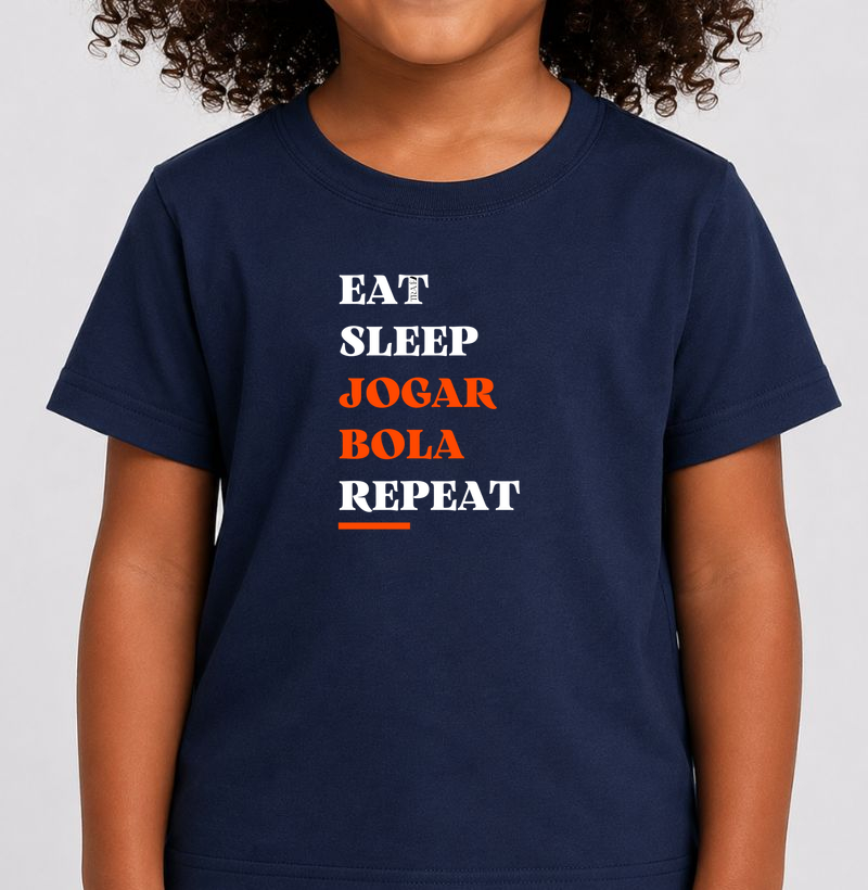 Eat, sleep, jogar bola, repeat