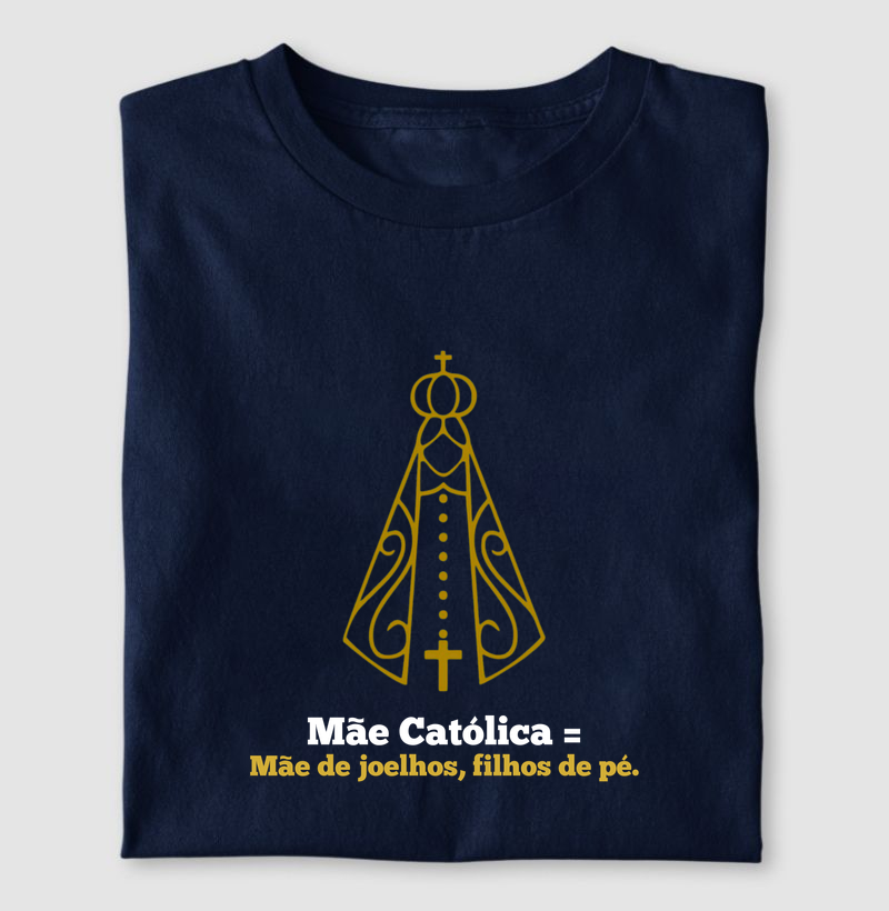 Mãe de joelhos, filho de pé