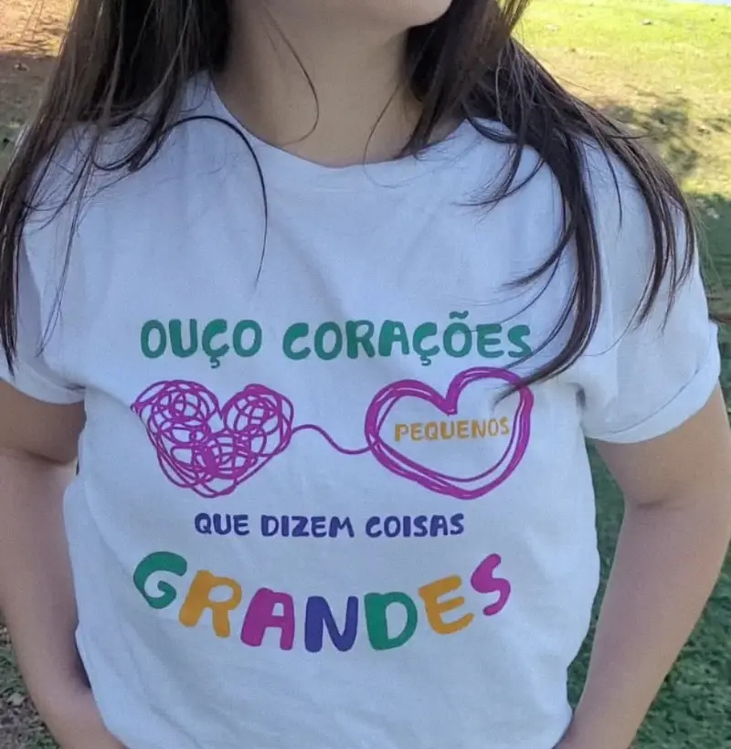 Camiseta | Corações pequenos dizem grandes coisas