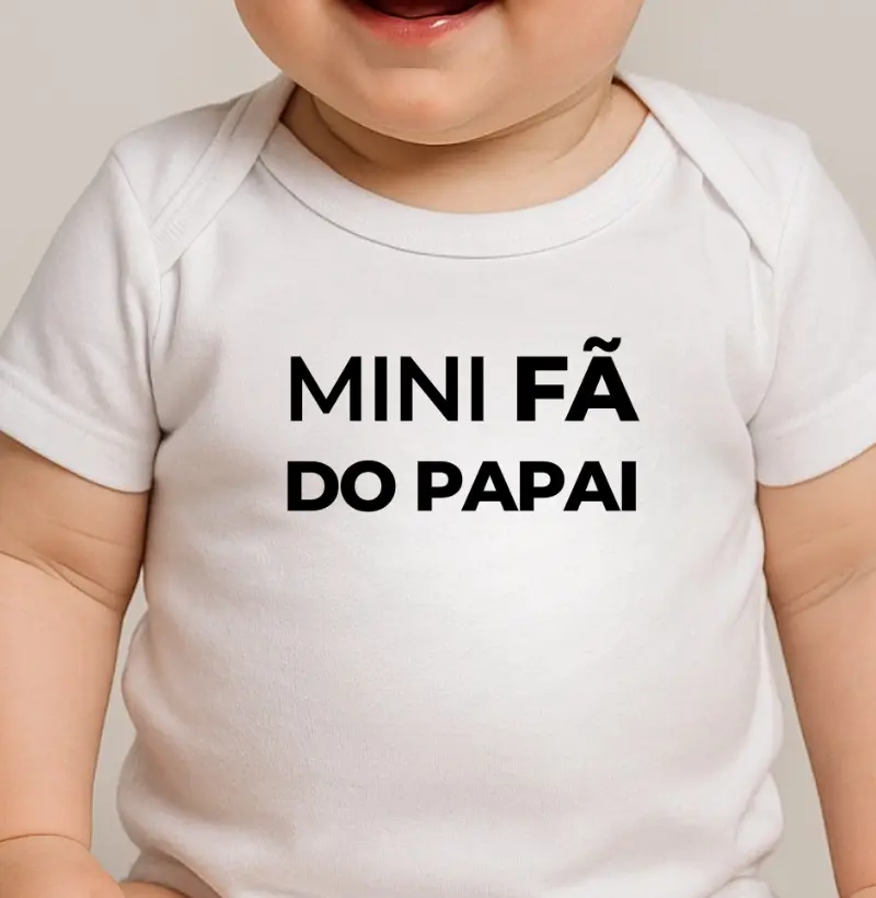 Mini fã do papai!