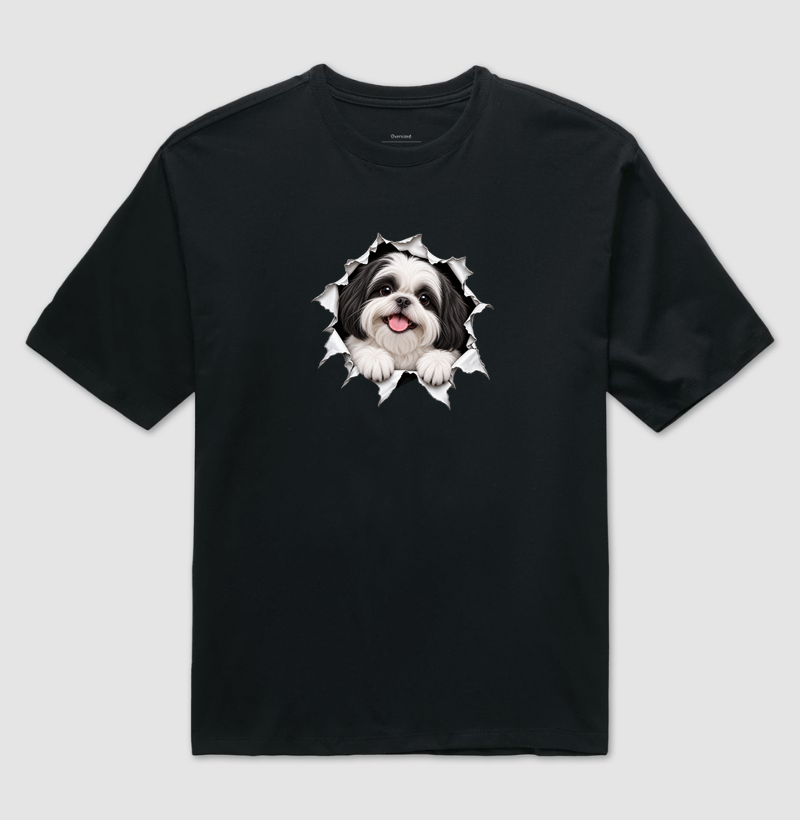 Shih Tzu Saindo da Camisa - Camiseta Oversized