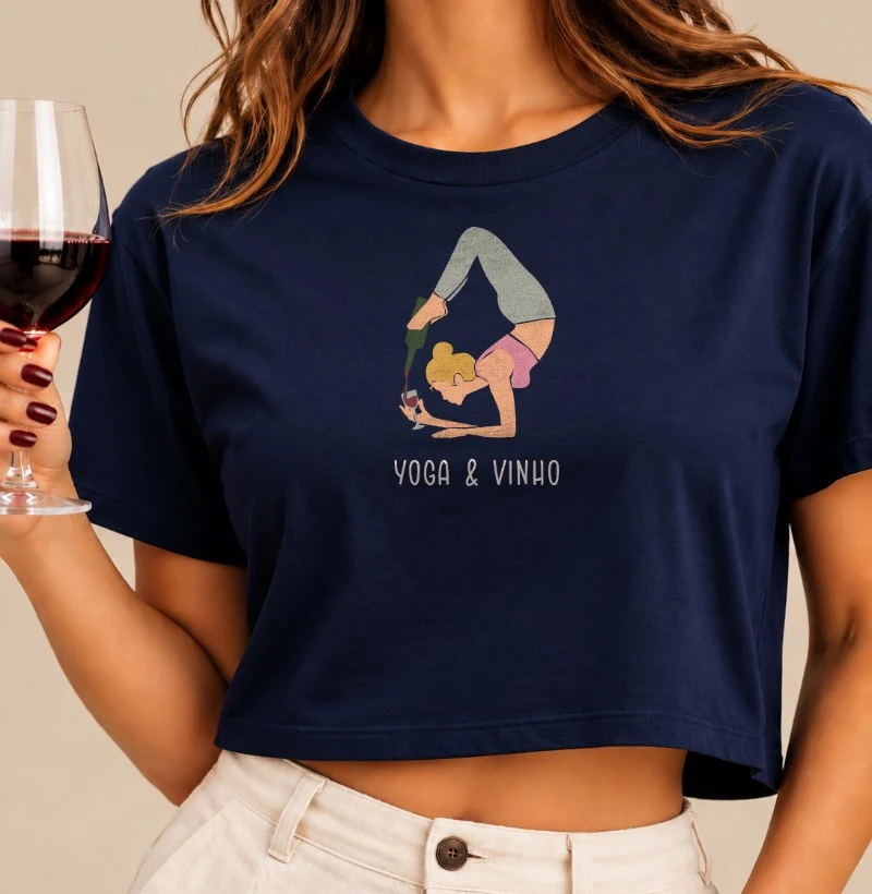 Camiseta Cropped Yoga e Vinho - Cropped