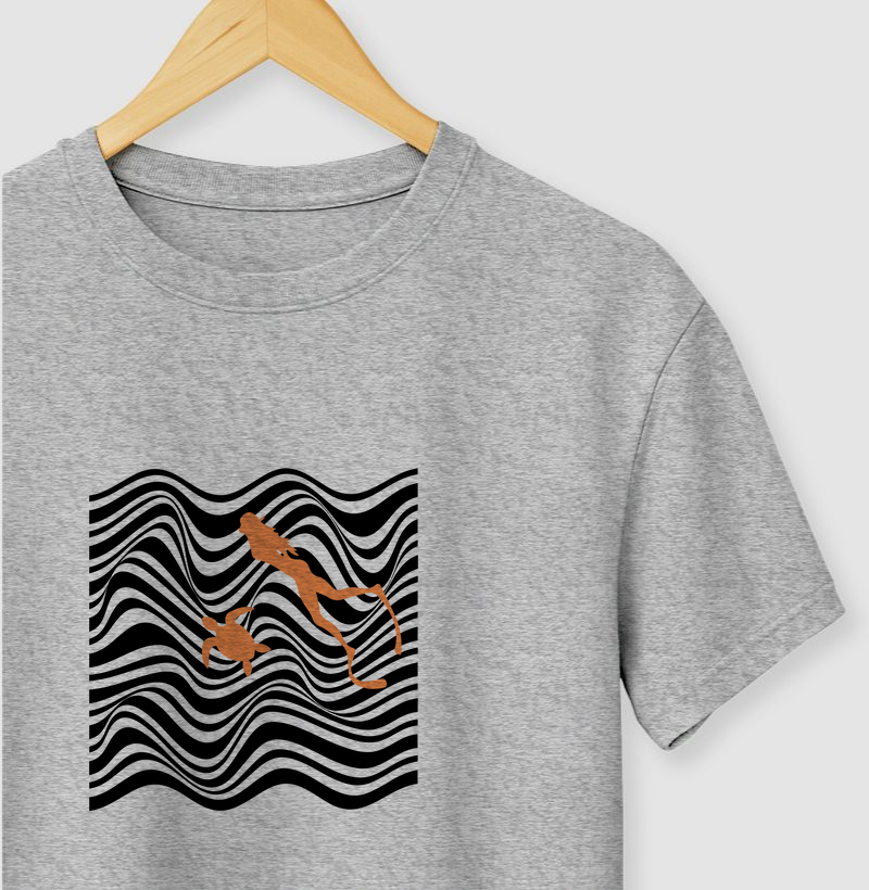 Turtle and freediver