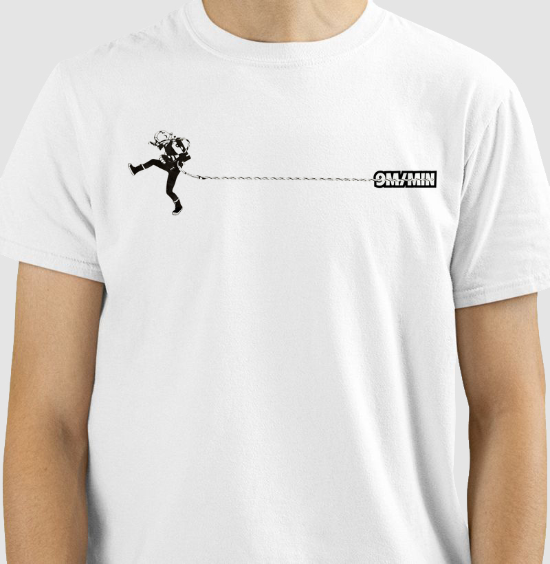 PASSO DO GIGANTE ESTAMPA P&B PEITORAL