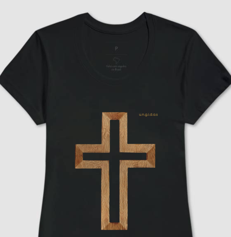 Cruz de madeira vazada