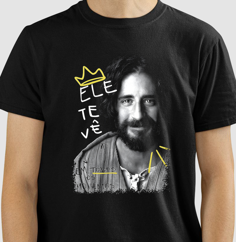 Ele te vê em todos os momentos