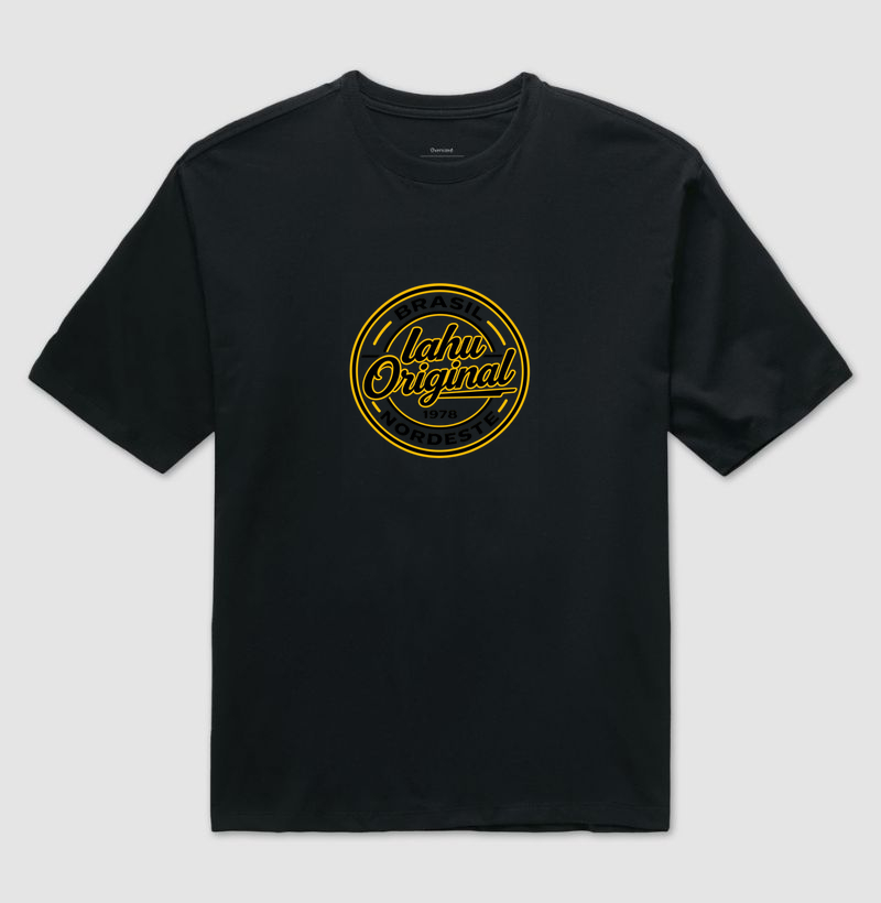 Mais que uma estampa: um selo de autenticidade. Carregue todo a força, a historia e a identidade do nosso povo. Um designer clássico e atemporal, inspirado nas raízes, terra de sol, de gente forte. - Camiseta Oversized