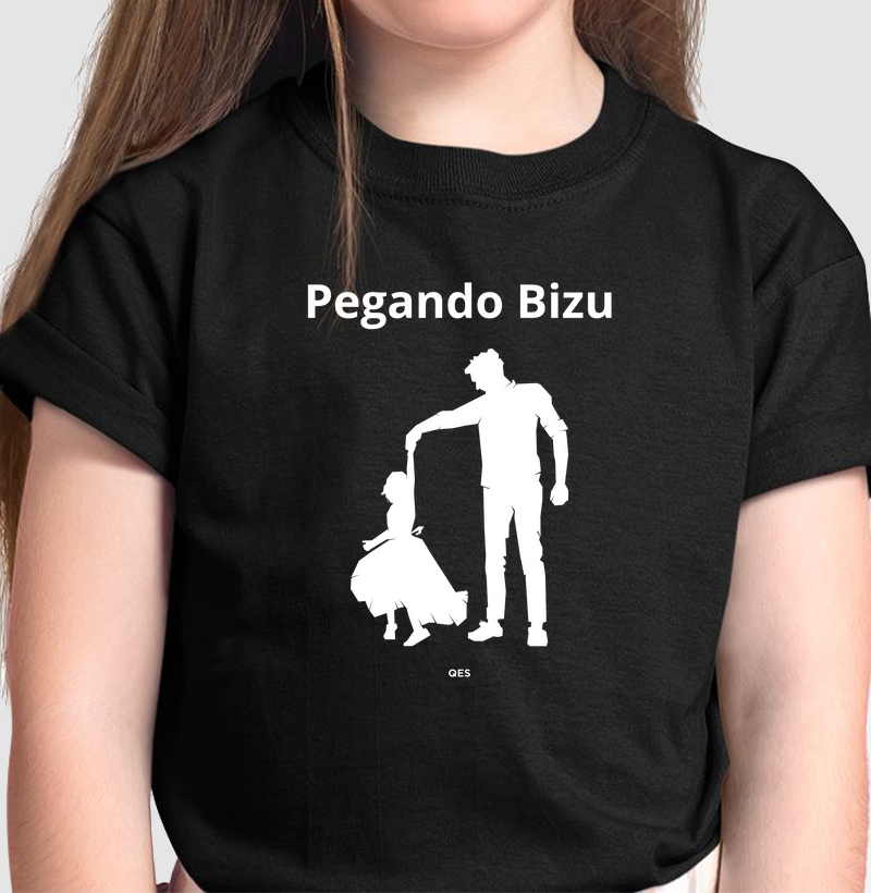 PEGANDO BIZU MENINA