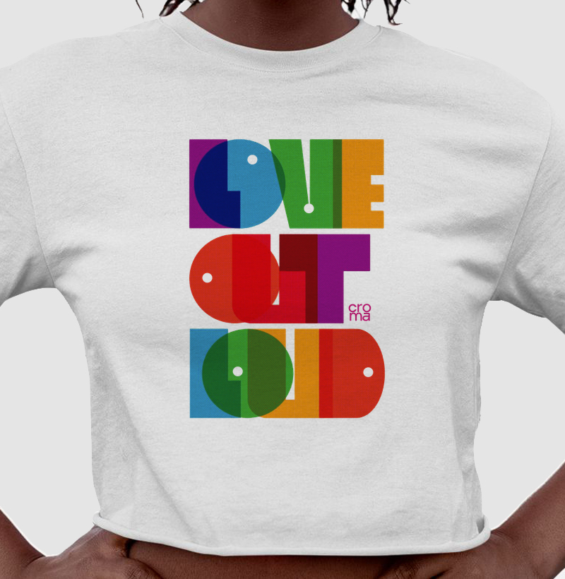 Camiseta Cropped Love Out Loud
