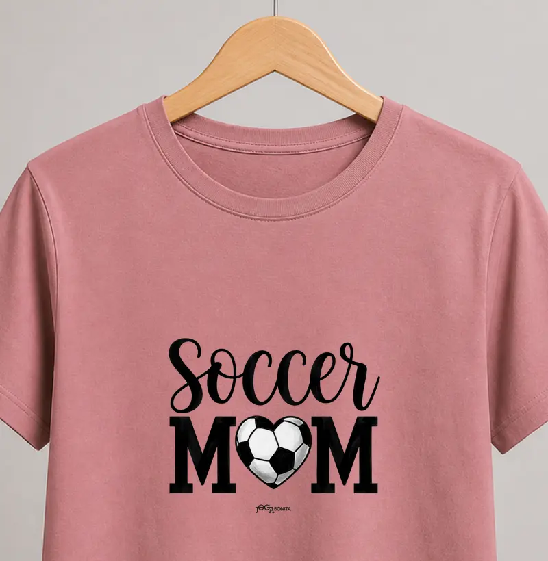 feminina de futebol estampa "soccer mom" joga bonita