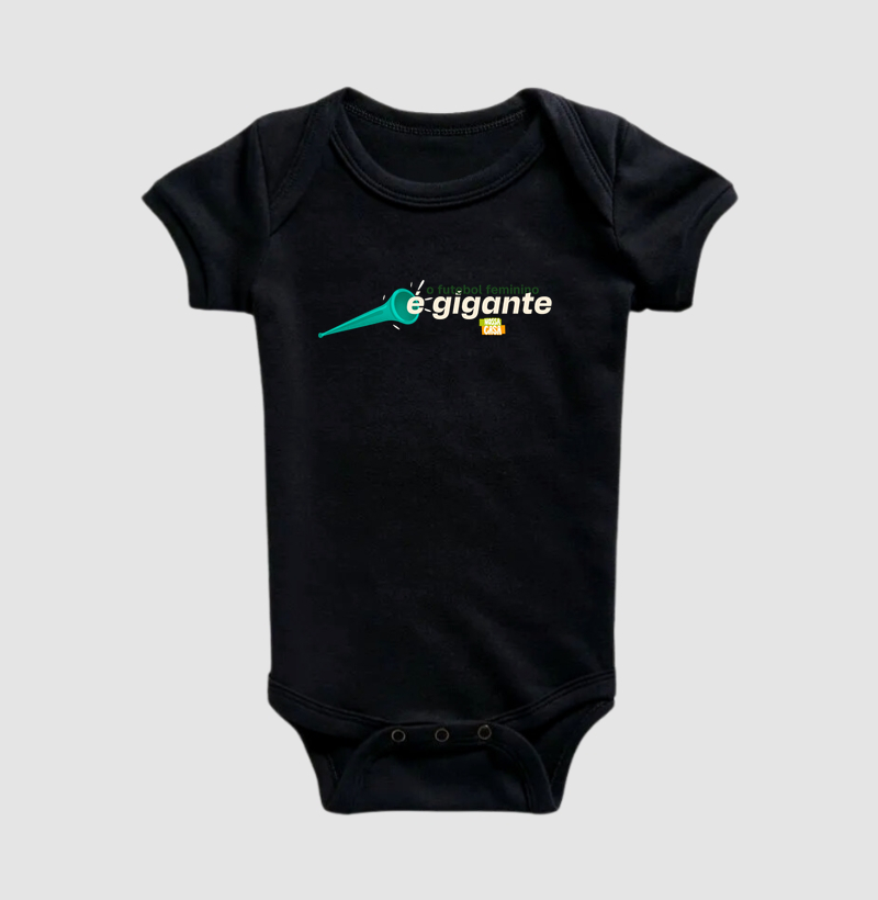 Futebol feminino gigante
