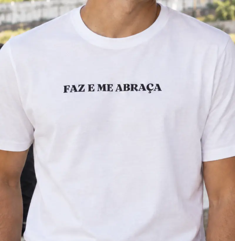 Faz e me abraça