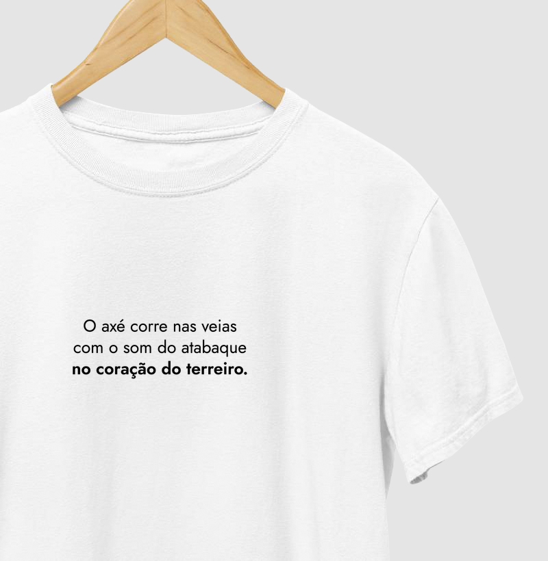 Camiseta Umbanda O Axé Corre nas Veias – Estampa Escura - Camiseta