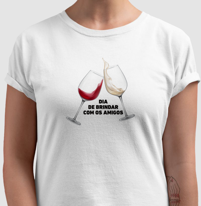 Dia De Brindar Com Os Amigos