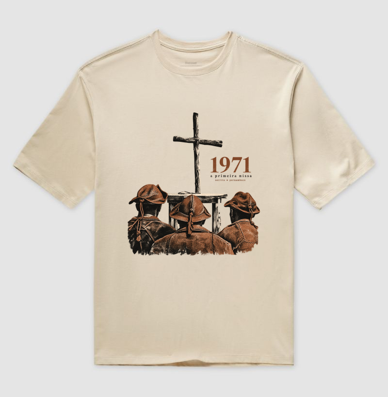 1971 / A Primeira Missa - Camiseta Oversized