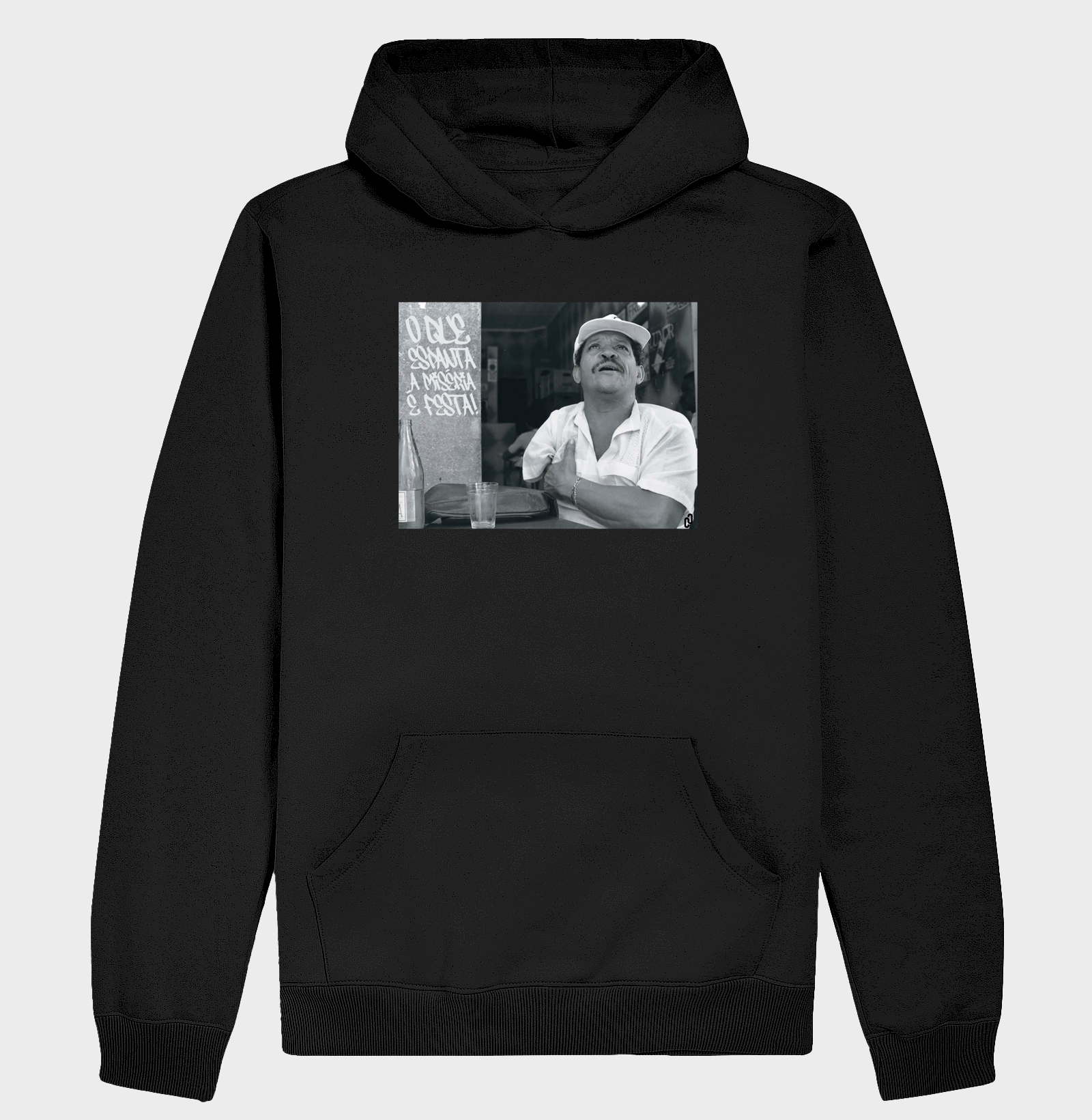 446 - BETO SEM BRAÇO O QUE ESPANTA A MISÉRIA É FESTA