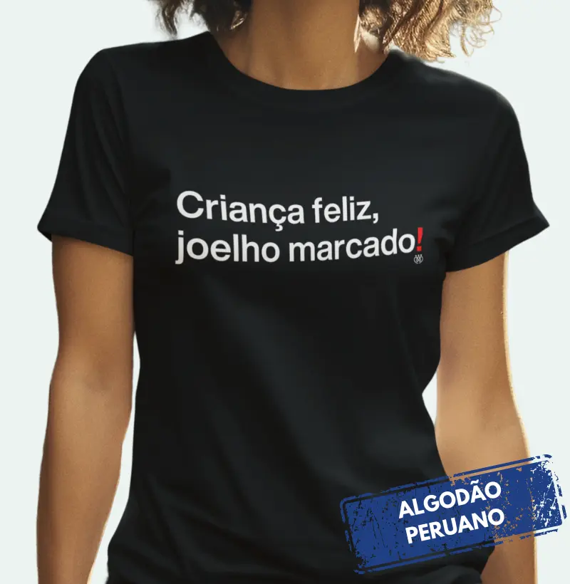 Criança feliz, joelho marcado
