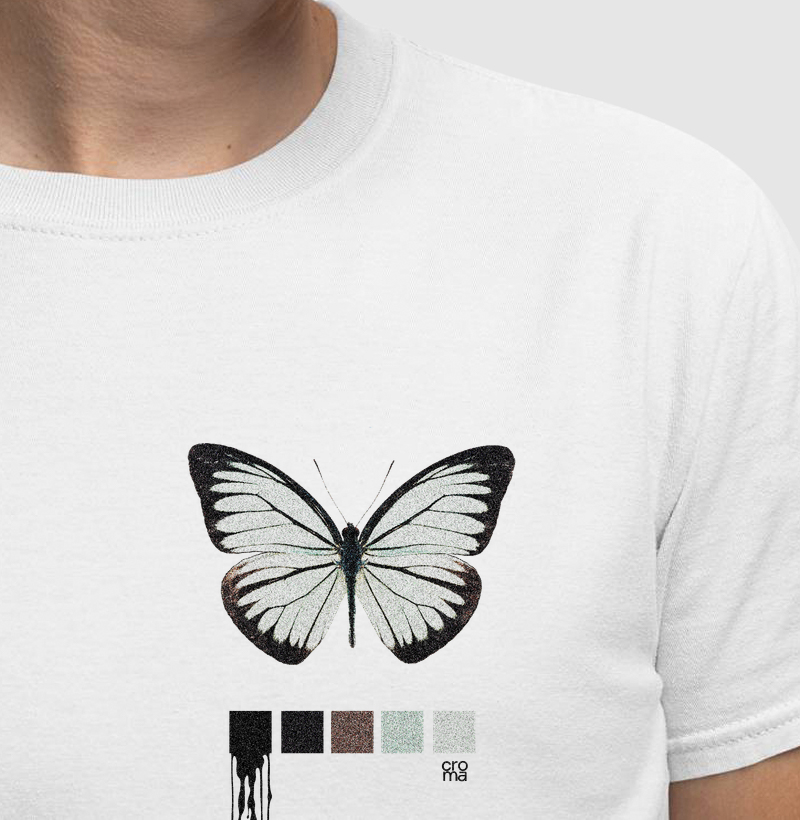 Camiseta Regular Borboleta 6.1