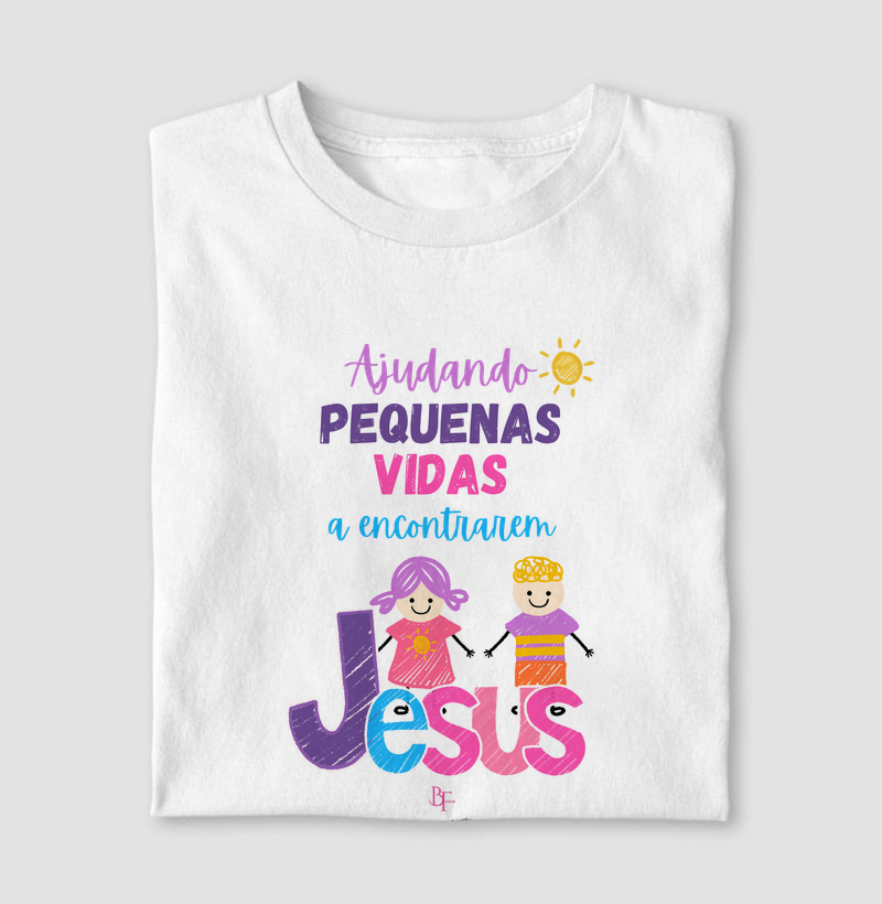 Ajudando pequenas vidas a encontrarem Jesus
