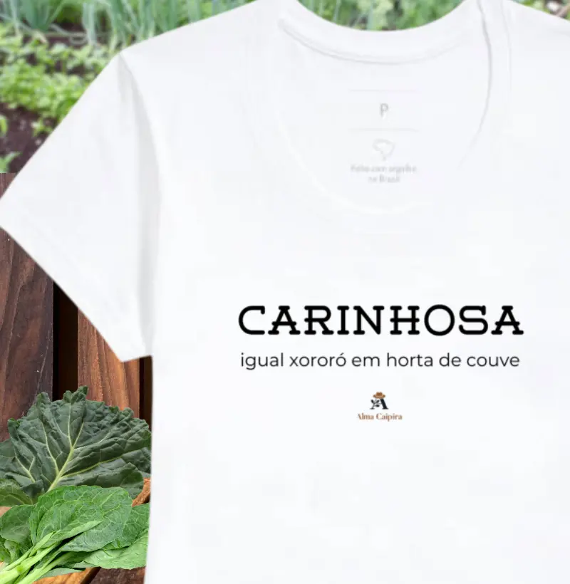 Carinhosa igual xororó em horta de couve
