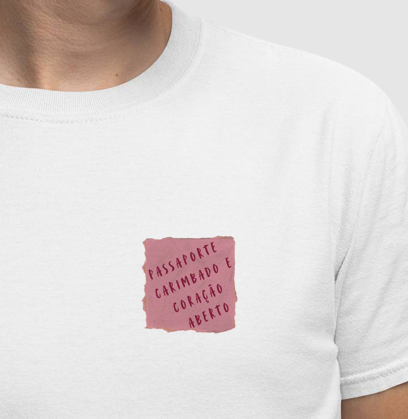 Passaporte carimbado e coração aberto