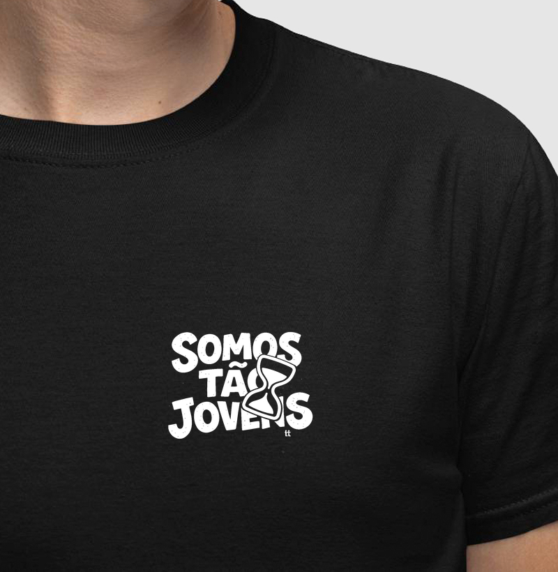 Camiseta Somos Tão Jovens | Entre Linhas