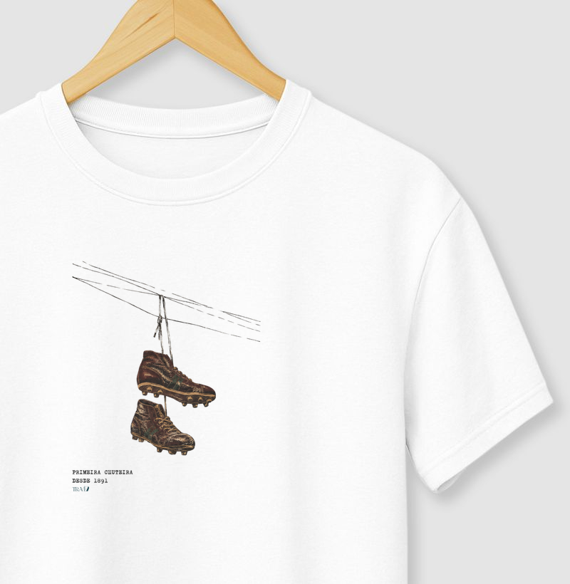 Primeira chuteira desde  - Camiseta