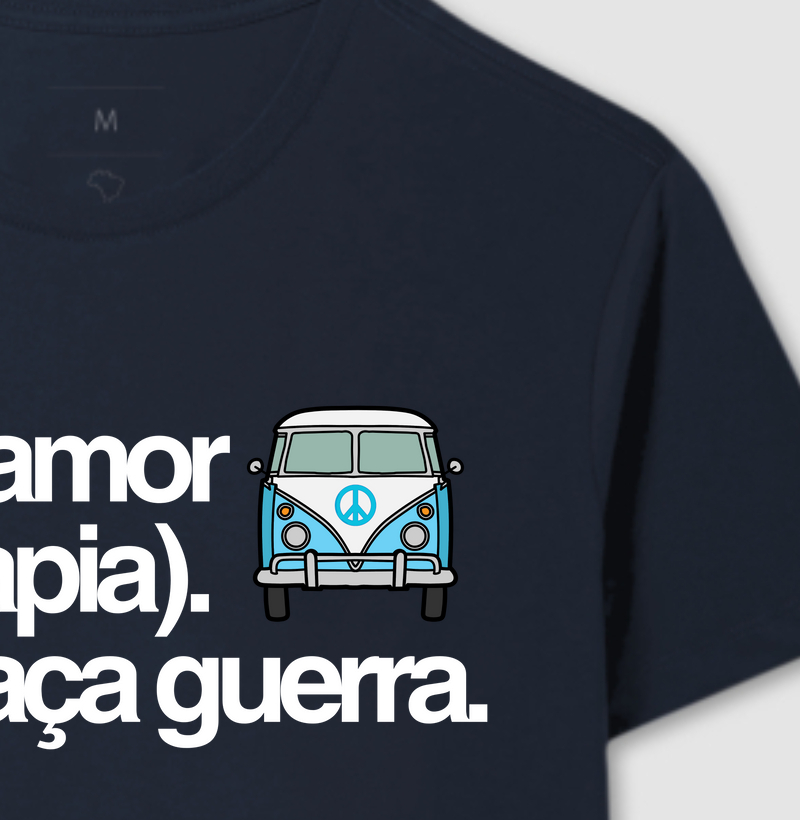 Camiseta “Faça Amor (e Terapia)”