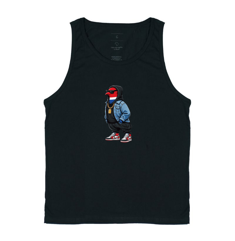 Essa estampa é puro estilo das ruas — com atitude que domina o visual streetwear! Vista essa camiseta e mostre que você tem flow, estilo e atitude em cada passo. - Regata