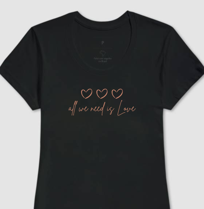 Camiseta Feminina Corações