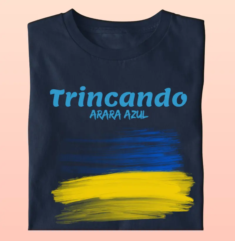 Trincando arara azul