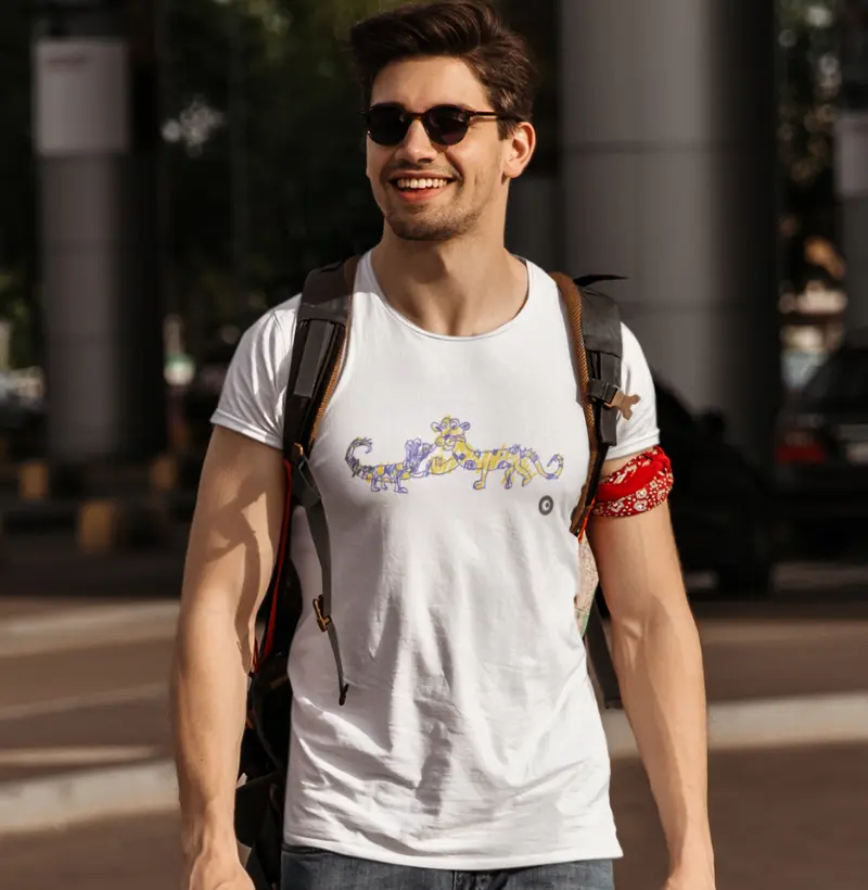 Camiseta Felinos Adulto by Bernardo Yori