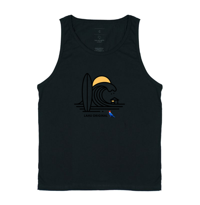 “Vista o sol, o mar e a liberdade com a estampa Lahu Original. Minimalista, tropical e cheia de atitude — feita para quem carrega o Nordeste e o espírito do surf no coração.”
