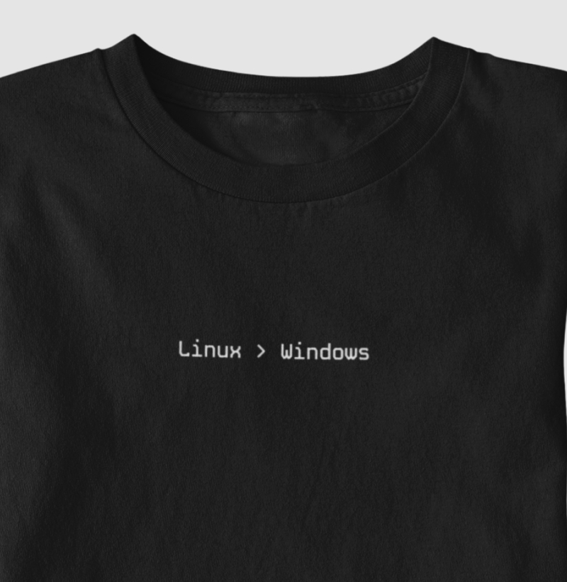 Linux Maior que Windows - Camiseta