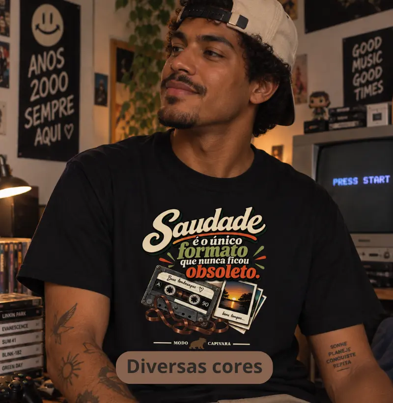 SAUDADE É O ÚNICO FORMATO QUE NÃO FICOU OBSOLETO - Modo Capivara - Camiseta