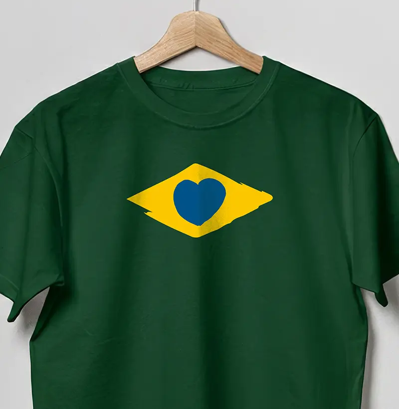 Camiseta Coração Brasileiro