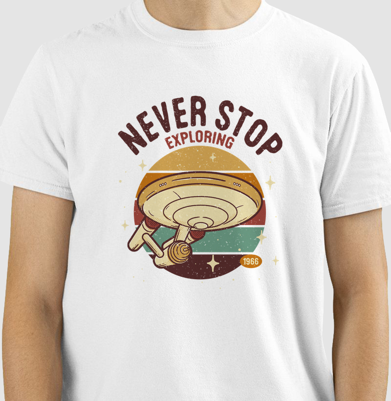 Camiseta Never Stop Exploring - Camiseta